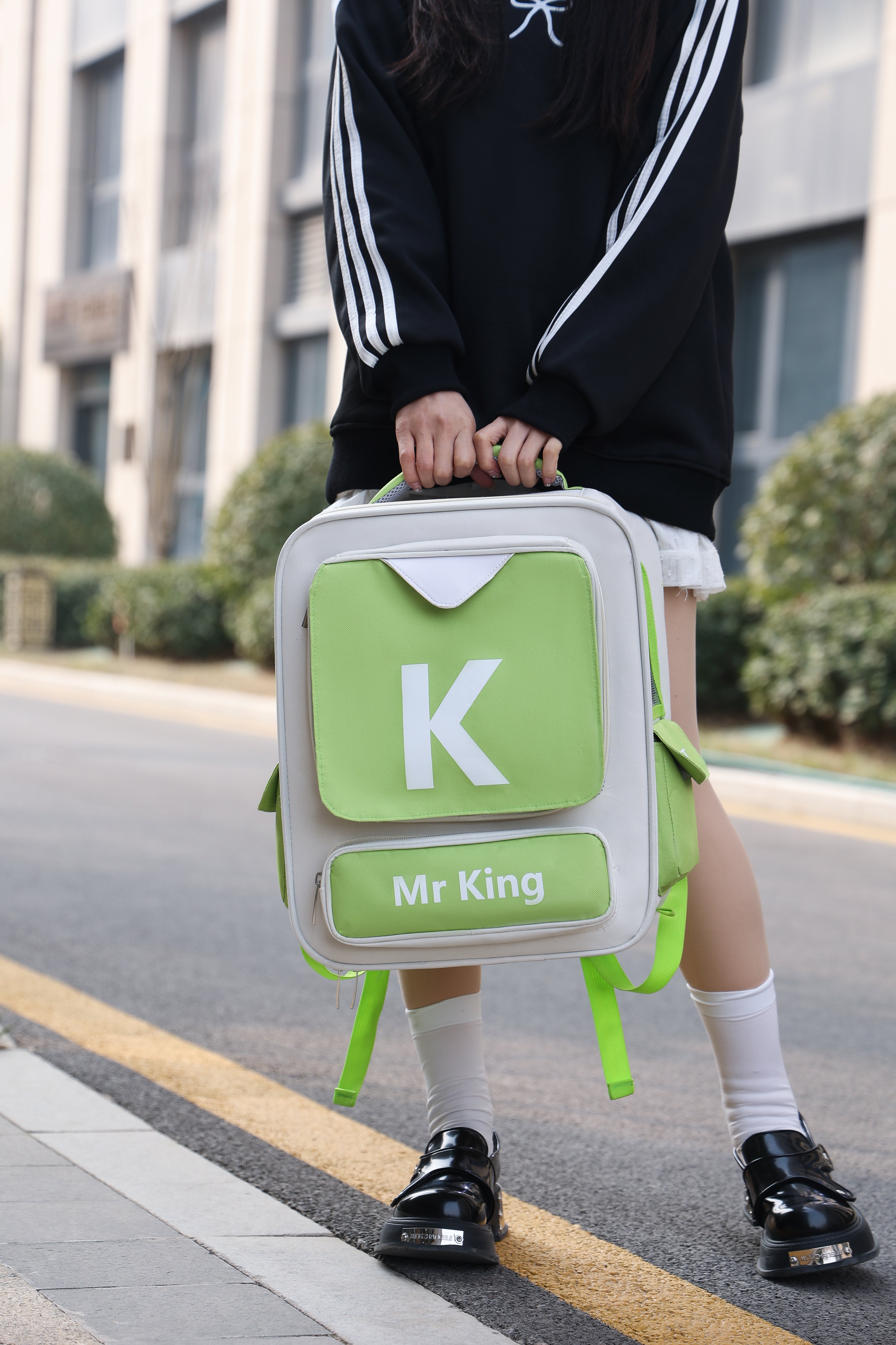 Multi-Air Pet Carrier - Hands-Free & Breathable