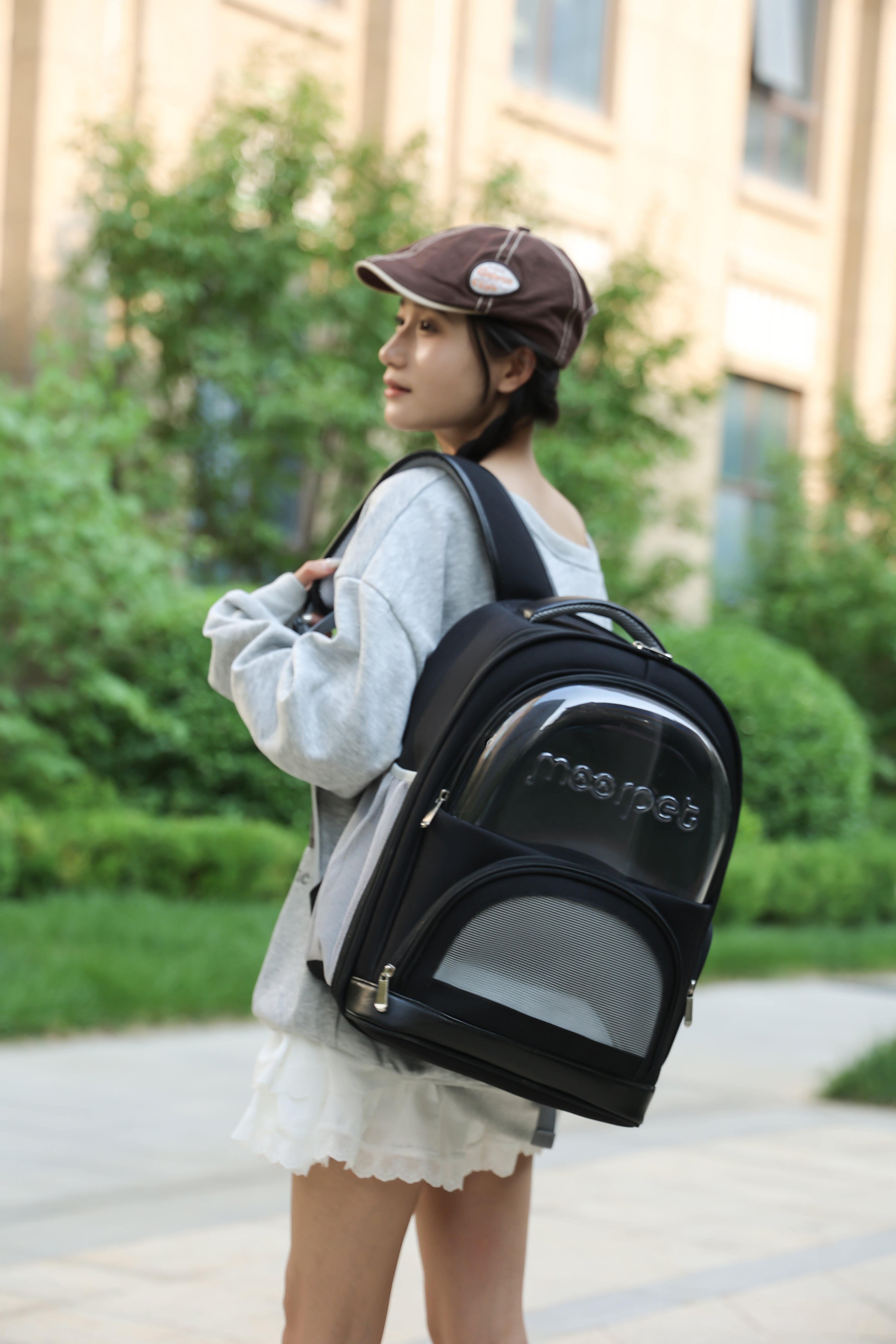 Bi-Window - Multi-Access Pet Backpack – Breathe, Roam & Connect