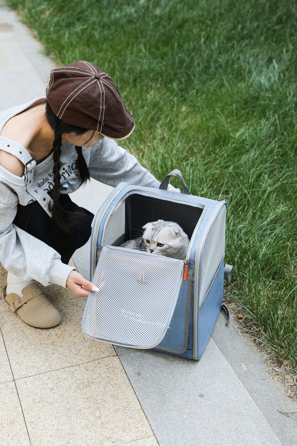 UrbanPaws Versatile Pet Backpack – Roll-Top & Luggage-Ready