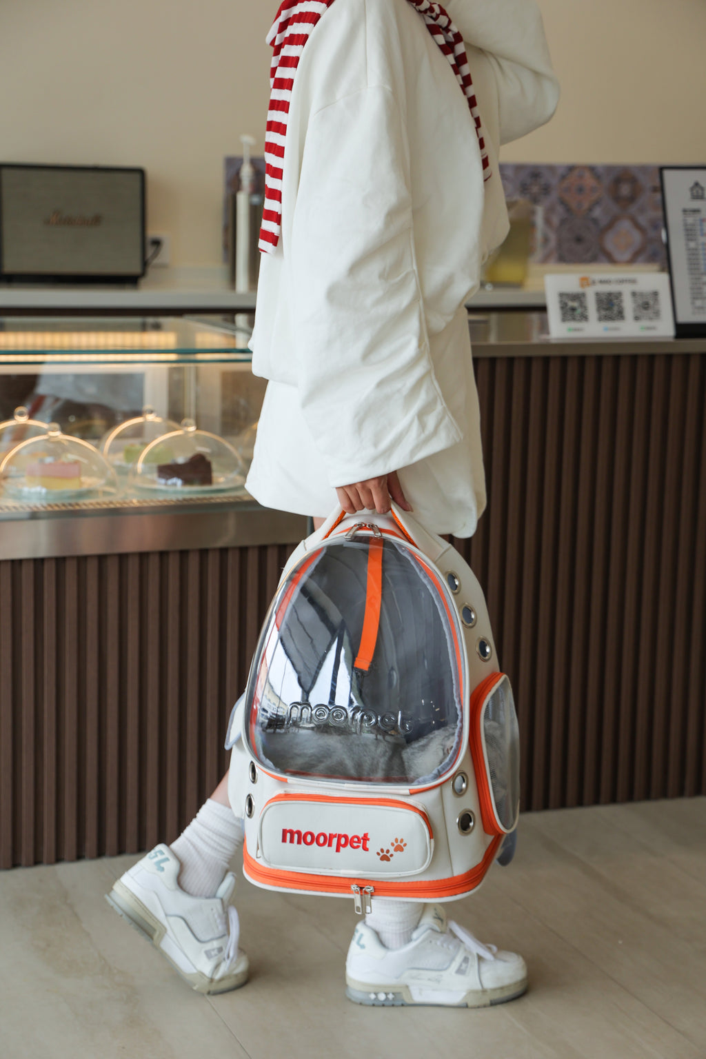 Astronaut bag-Vista Go Foldable Pet Backpack – Spacious, Breathable & All-Season