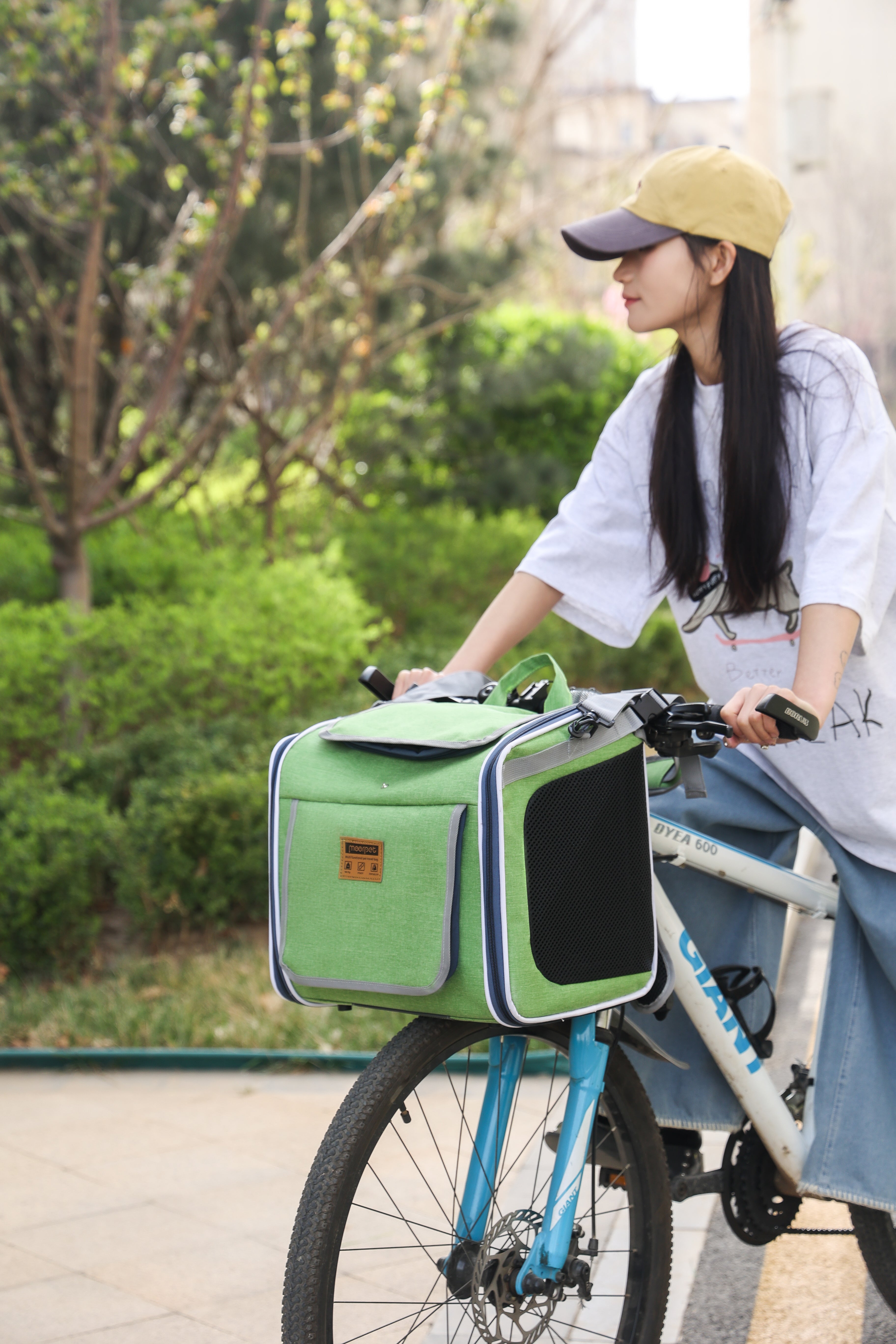 Bike Cube Carrier – Bike-Ready & Multi-Way Carry