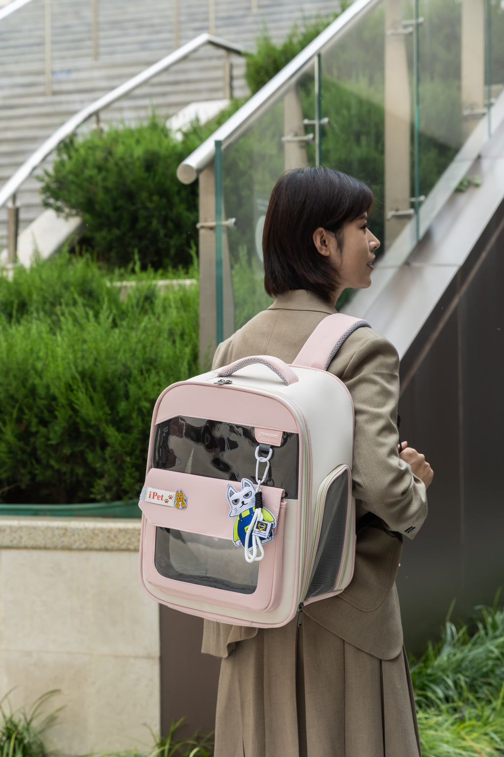 AirFlow Pro Foldable Pet Backpack – Breezy, Roomy & Travel-Ready