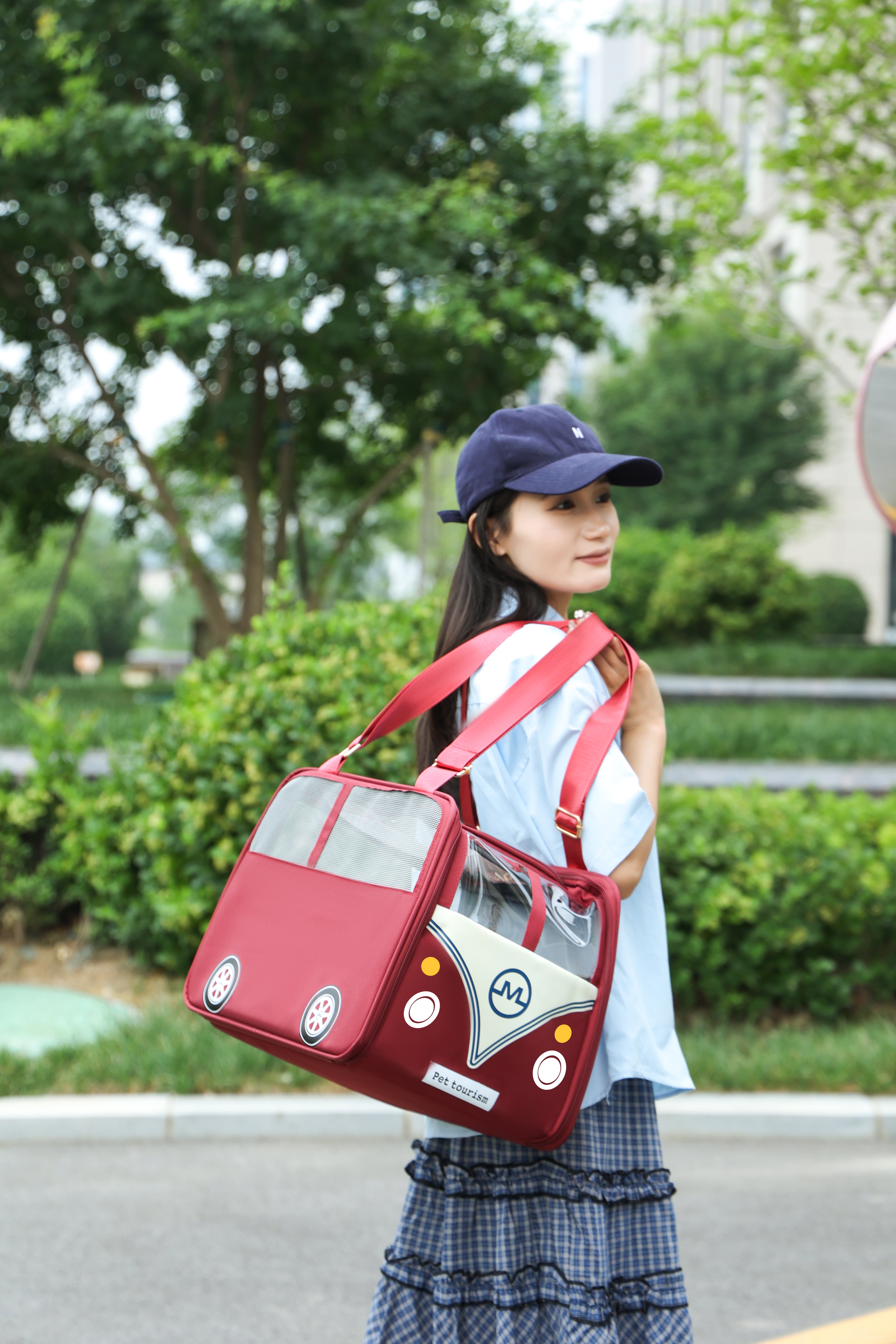 Bus Cat Carrier – Breathable & Stress-Free Travel