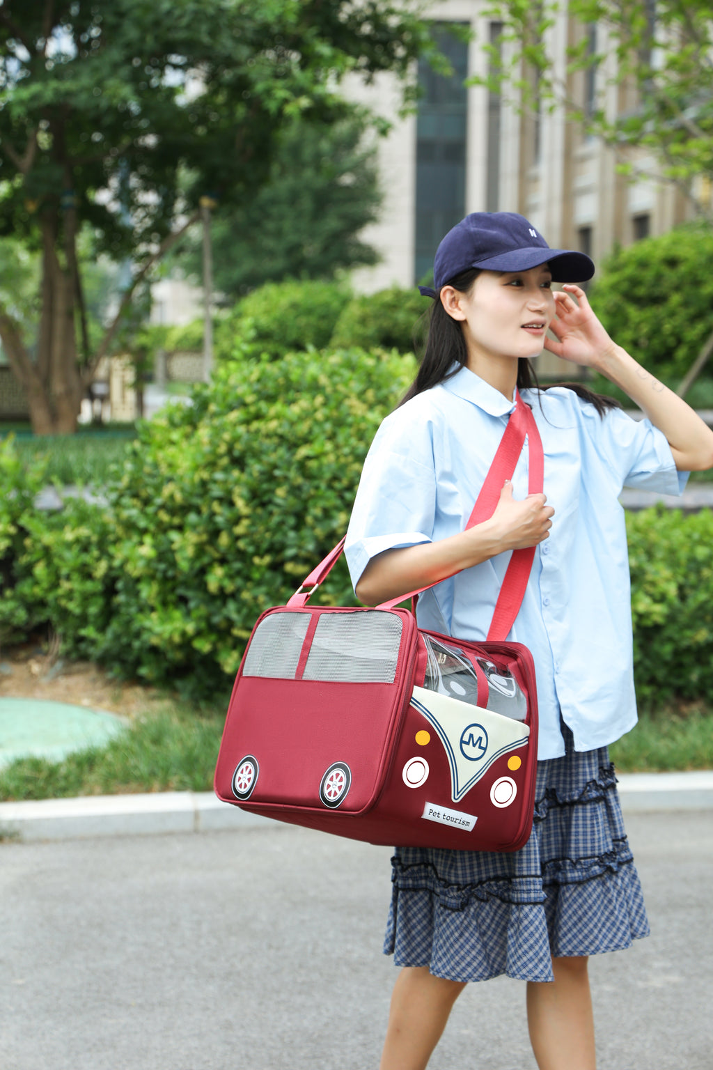 Bus Cat Carrier – Breathable & Stress-Free Travel