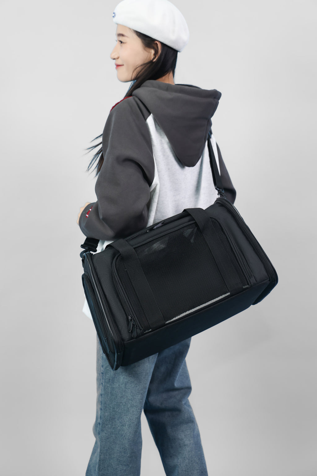 VersaVent 3-in-1 Pet Carrier – Foldable & Luggage-Friendly