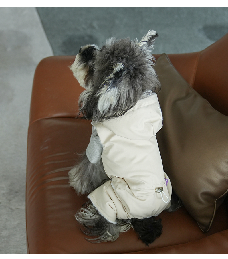 Minimalist Four-Legged Vest